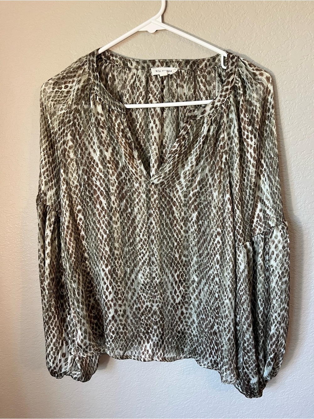 Blu Pepper Small Snakeskin Metallic Gold Balloon Sleeve Boho Blouse Fall